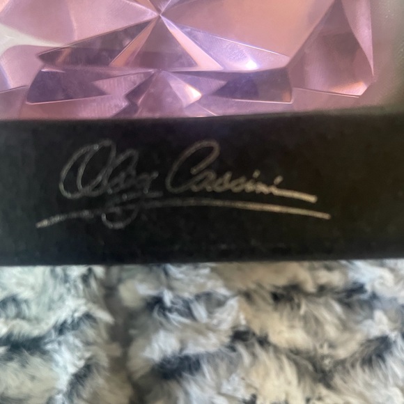 Pink crystal paperweight - pyramid / diamond shaped❤️ - Picture 5 of 5